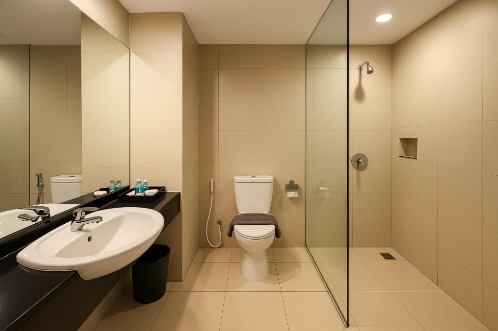 Borneo Hotel Pontianak Exterior photo