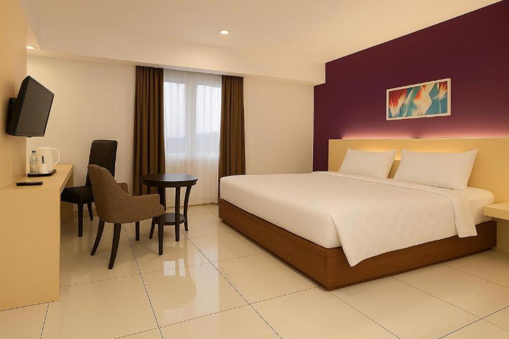 Borneo Hotel Pontianak Exterior photo