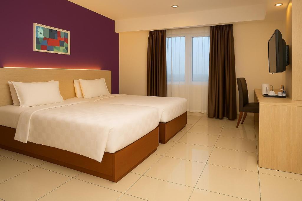 Borneo Hotel Pontianak Exterior photo